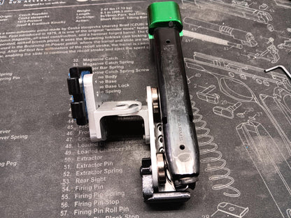 Magnetic Magazine Pouch from Lee Holster Hangers